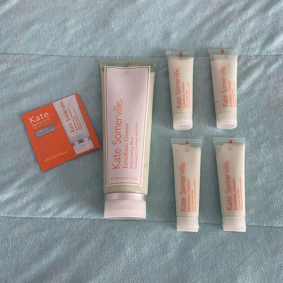 Kate Somerville Daily Foaming Wash - Picture 2 of 16